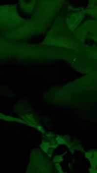 Chồng cuckold quay video vợ tận hưởng làm tình mạnh bạo với bạn của chồng