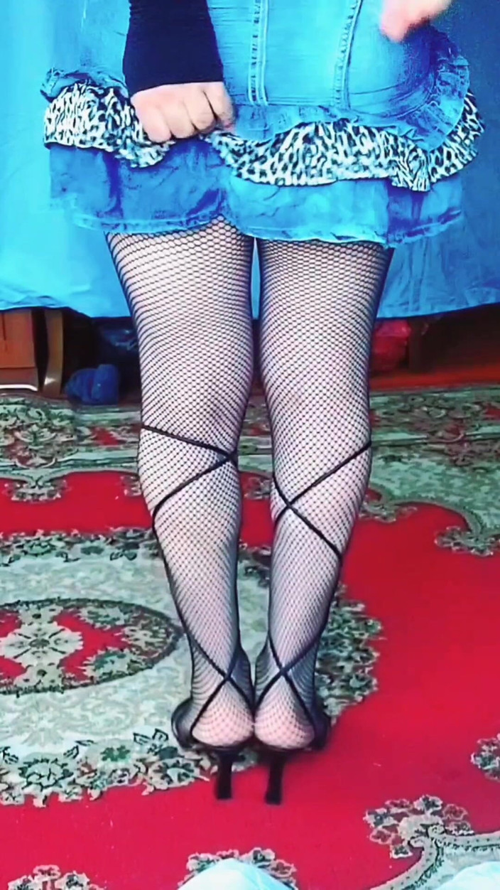 Kitty_Cross: Pieptul meu se rupe în transpirație, atractivă lucioasă bbw
