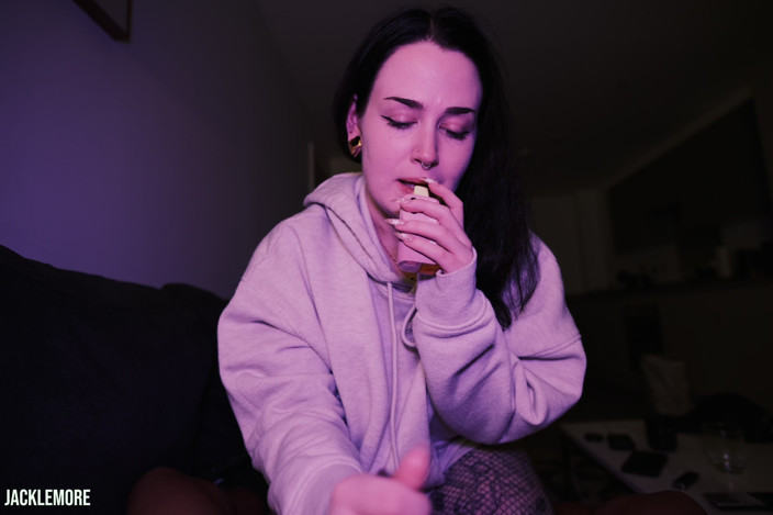 Jacklemore: Cuite kiobey रेल डॉगी फेशियल के साथ नेटफ्लिक्स और चुसाई