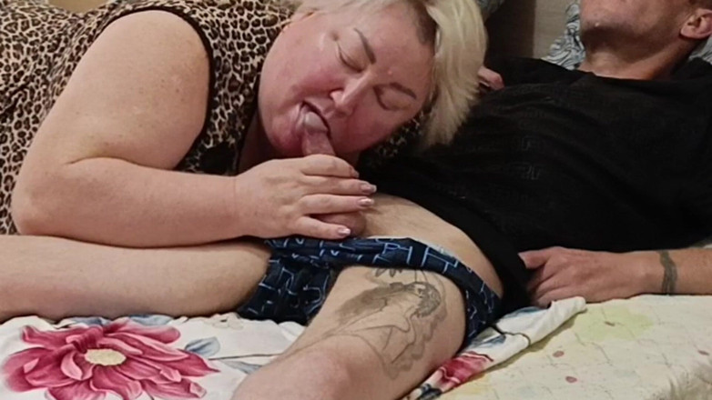 Zona901: Tetangga menelan pejuh tebal panas