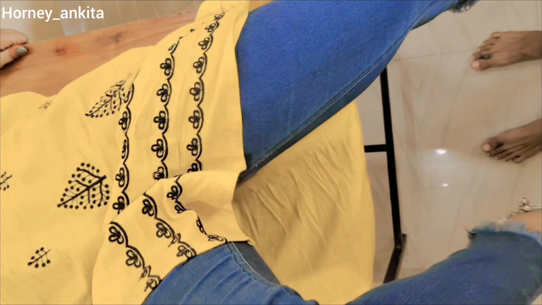 Horney_Ankita: 美丽的德西大学老师紧阴道操逼印地语音频xxx，印度热辣老师想要大鸡巴插入她紧致的阴户