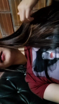 Horny Babe Fingers Herself to Orgasm