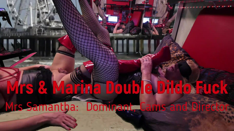 Mrs Samantha: Nyonya samantha dan marina ngentot pakai dildo dobel