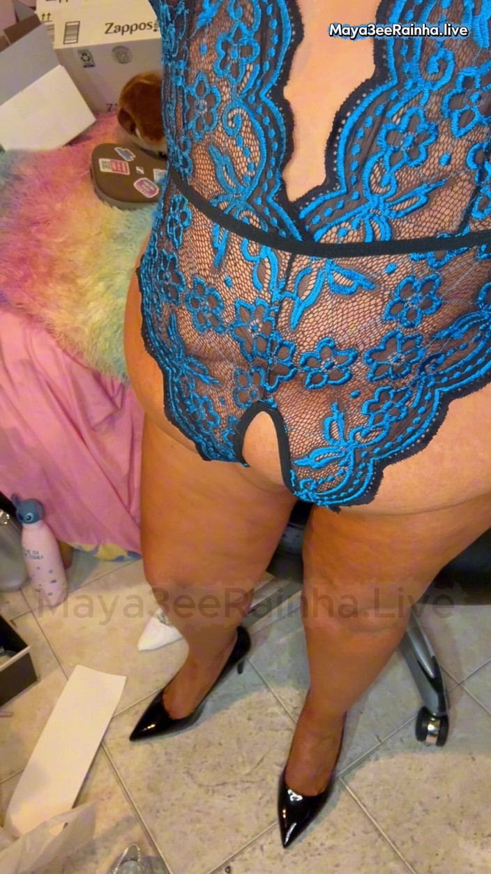 Goddess Maya3ee Rainha: La dea miLF bbw brasiliana in lingerie di pizzo e...