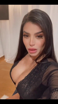 Who Is Horny Here Like Me?