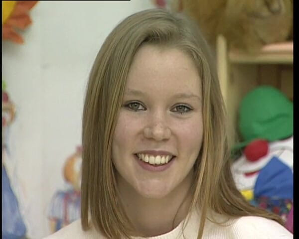 YOUR FIRST PORN: Schulmaedchen Anja Hat Eigenen Analdildo Mitgebracht - Awek kolej Anja membawa...