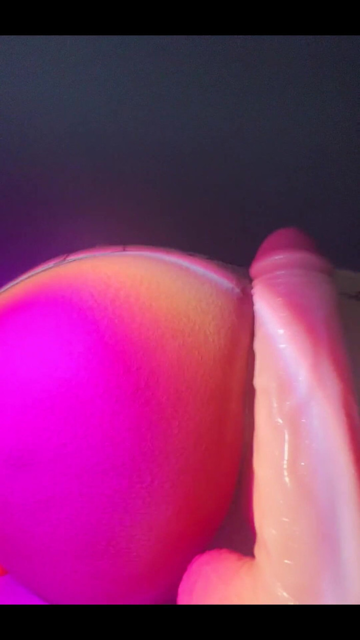 Jayla Cuateco: Chica trans toma polla de 9 pulgadas al intestino