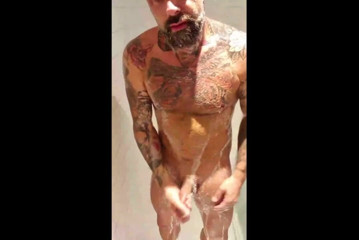 Danny Northwood: Daddy4k. 흑누나의 젖탱이를 빨아주는 아빠