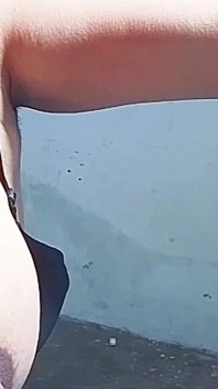 nutrendo il cazzo e lo sperma di una moglie bollente