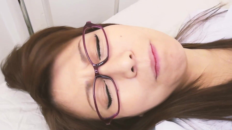 JAPAN IN LOVE: 旭日美女シーン-2_busty日本人医師が診察室で患者と性交