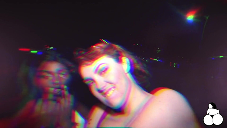 WhOOtylicious: Seks bertiga antara kaum dengan awek twerking