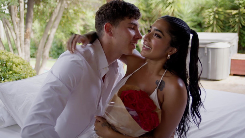 Yasmina Khan: I Give My Ass to My Husband for Valentine's Day...