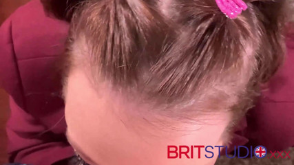 Brit Studio: POV studentka nedbalé kouření