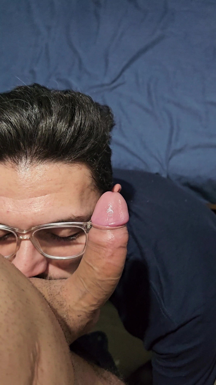 Pvt gloryhole br (brazil): Un mec blanc tatoué à grosse bite non circoncise m’a demandé...