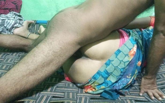 Pooja Sexy: Киску бхабхи трахнули на кровати