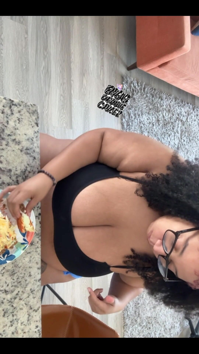 Biggdebbiecakez Mukbang (Biggdebbie solo) Biggdebbiecakez Mukbang (Biggdebbie solo)