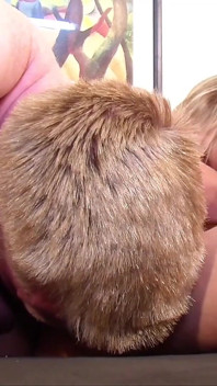 Deutsches schwules paar versucht sex mit einer frau und bringt sie zum orgasmus