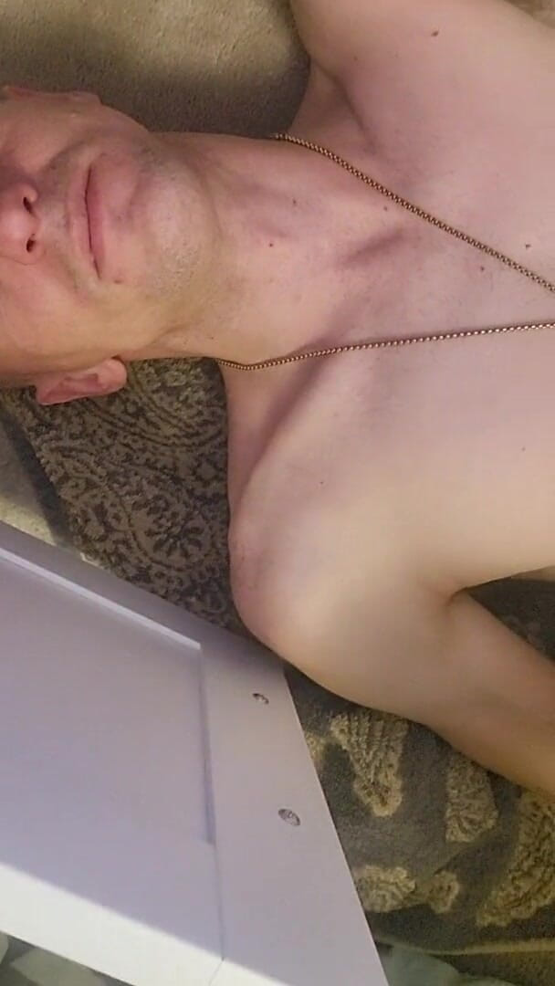Hung & horny: गुदा 8 इंच डिल्डो