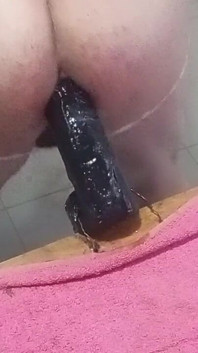 Saya nampak saya tebal, besar, keras dan saya tidak boleh mengandungi diri saya