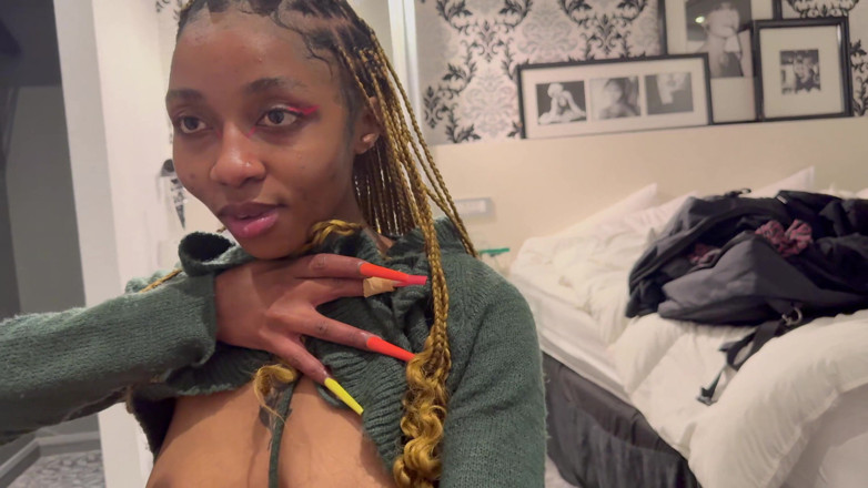 Slut Me Out: Küçük minyon zencinin kirası az