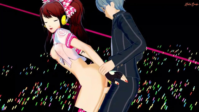 Hentai Smash: Cute idol Rise Kujikawa zostaje zerżnięta na pieska przed tłumem...