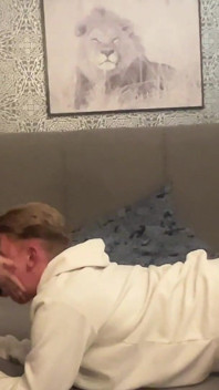Första strap-on-knullet för tonårspojke