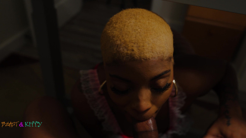 BeastnKitty: Riesiger creampie in ihrem arschloch