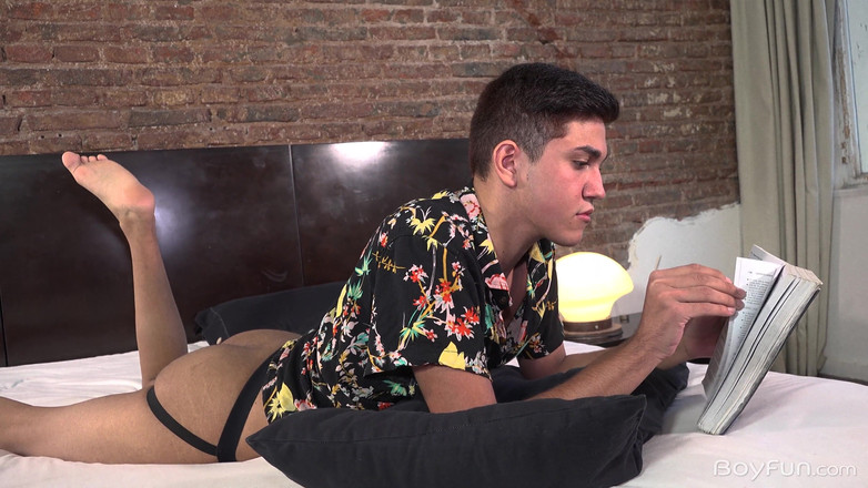 BoyFun Solo: Ash की लैटिनो गांड