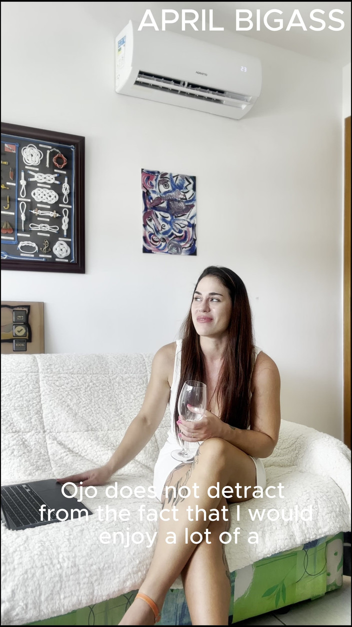 April BigAss: Reaktion auf ein Video von über 50 Liter Urin und über 30 Liter Sperma...