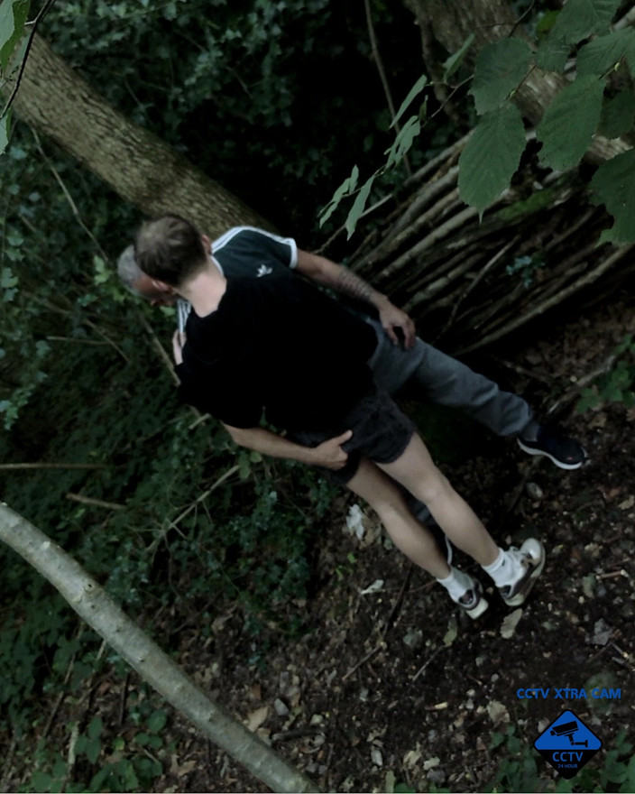 itapapixxl: ट्विंक जंगल में पकड़ा बड़ा लंड चूसते हुए दादाजी