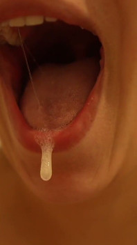 กินบทบาทสมมุติของ Giantess