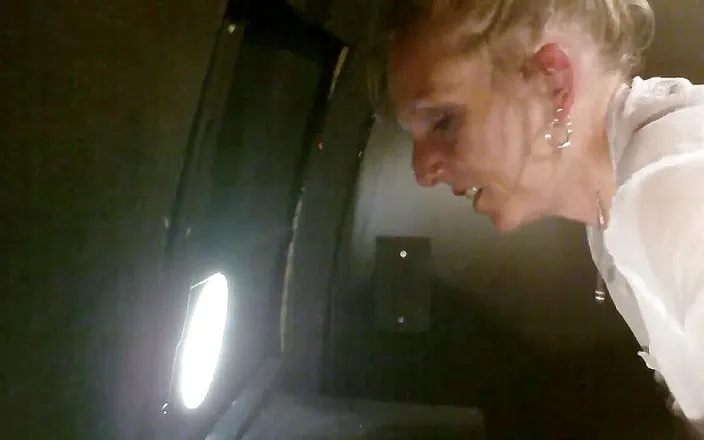 Movies by Louise: Gloryhole van 1 - now and then