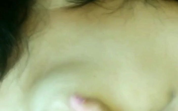Carla Villalobos: Tante nakal lagi asik mamerin toket dan pantat pacarnya sama...