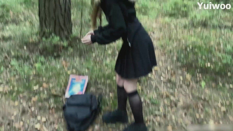 Yuiwoo: Naive alien hunterin wollte heißes sperma auf ihrem gesicht wirklich