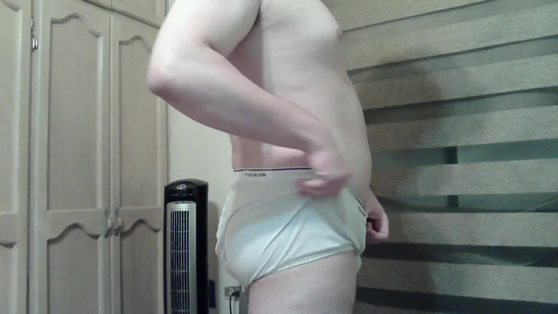 Himbo_Fox: Hot Muscular Stud Shows off and Dances