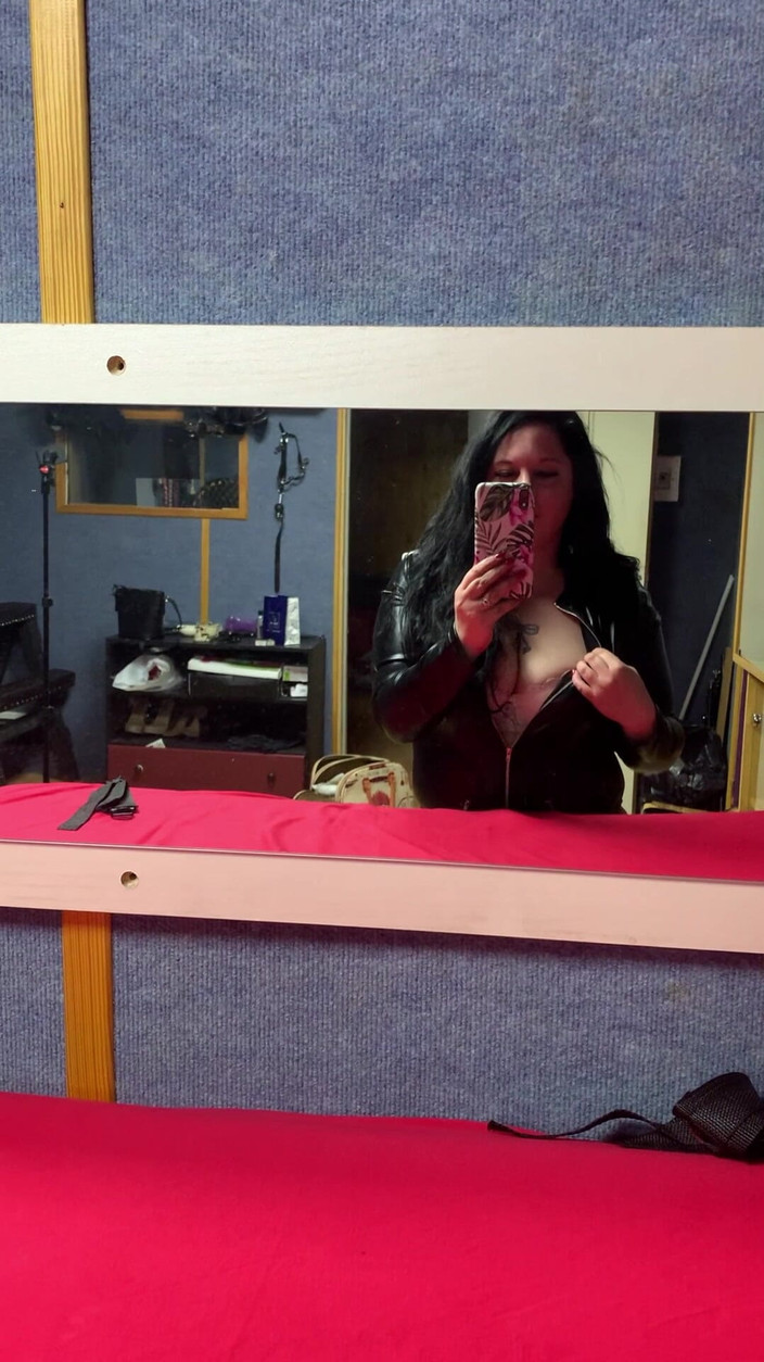 Maitresse Clara: Ti apro le porte di questo dungeon