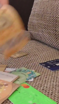 Prenses Amorela'nın finansal hakimiyeti! Küstah prenses para siparişi!