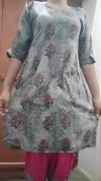 Indian Gay Crossdresser Gaurisissy Looking Like a Housewife in Salwar Kurta XXX