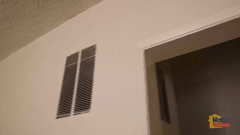 Horny Household: Ikatan seksual dengan adik tiri kecil saya