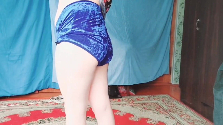 Kitty_Cross: Böjer sig bara för dig