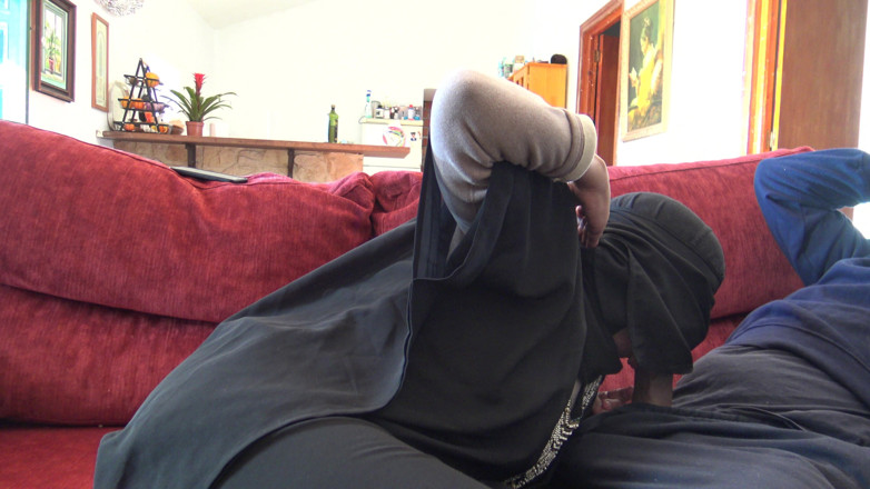 Souzan Halabi: Libanesische cuckold-ehefrau lädt afrikanischen mann mit großem schwarzem schwanz in...