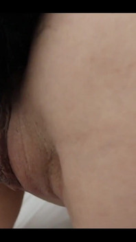 Kočička se předvádí se svou kočička