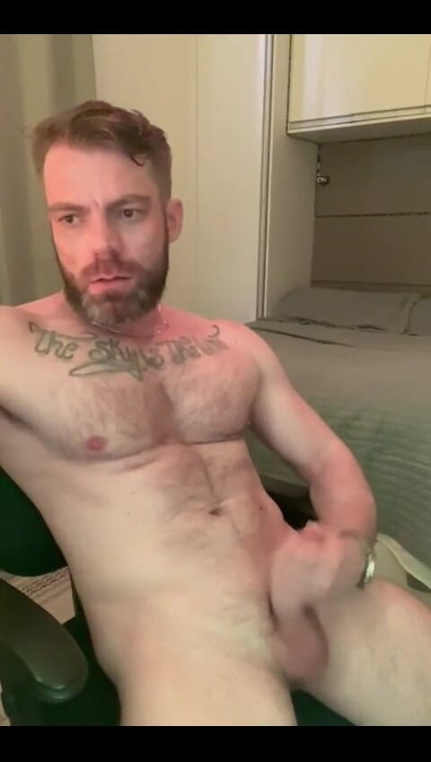 Pettenuzzu: हस्तमैथुन