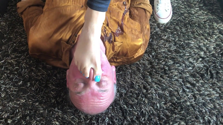 Goddess Lena: Stupid slave whore Violetta