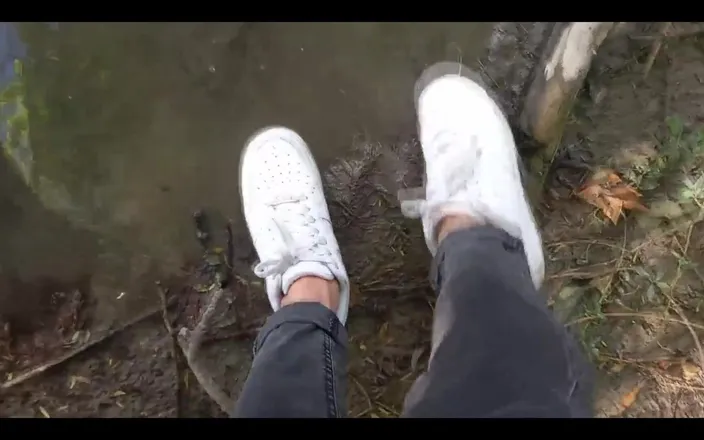 Jon Arteen: Jon Arteen Shows His Dick, Pisses Pee Outdoor, Puts His...