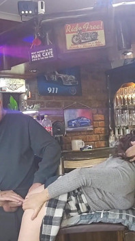 Condivido i miei amici figliastra di 19 anni