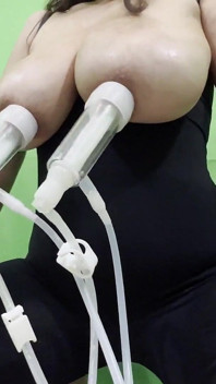 Hucow Bunny Raw Footage Milking Session