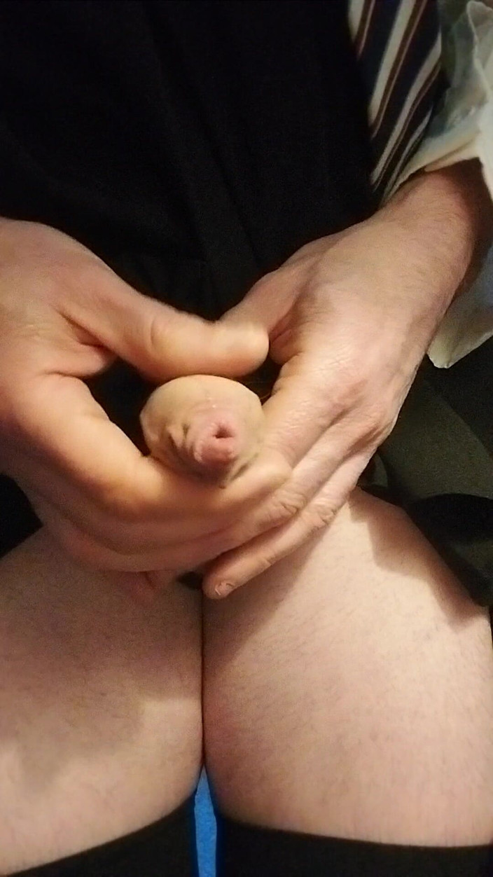 Cindy Belfast: Geile sissy-schlampe kommt in uniform