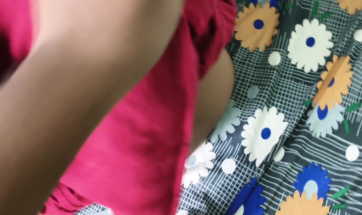 Jhonydy: Desi stiefzus betrapt op het kijken naar pornovideo en daarna...