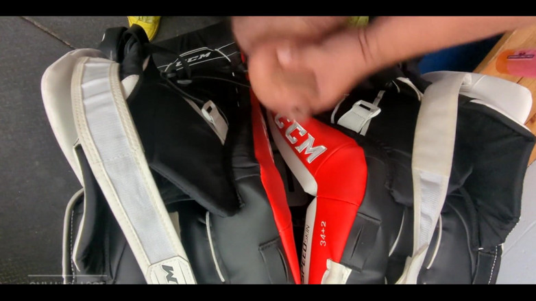 Bruiserwood: Jerking off in the Hockey Change Room